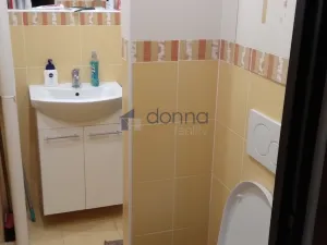 Pronájem bytu 1+kk, Praha, Vokovická, 25 m2