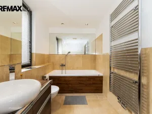 Pronájem bytu 3+kk, Praha - Libeň, Voctářova, 82 m2