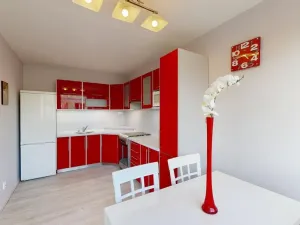 Prodej bytu 3+1, Králův Dvůr, Nad Stadionem, 76 m2