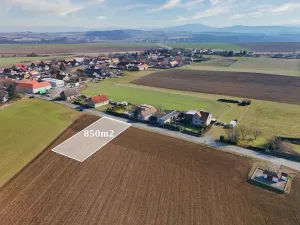 Prodej pozemku pro bydlení, Chlustina, 4589 m2