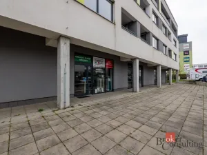 Prodej obchodního prostoru, Plzeň - Černice, Vltavínová, 66 m2