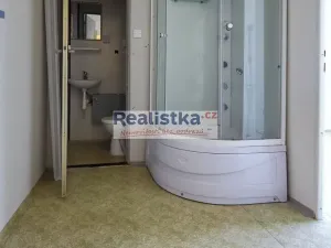 Prodej bytu 4+1, Plzeň, Strážnická, 83 m2