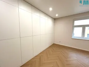 Pronájem bytu 2+1, Praha, Vrchlického, 51 m2