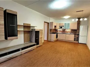 Pronájem bytu 2+kk, Praha - Modřany, Pertoldova, 47 m2