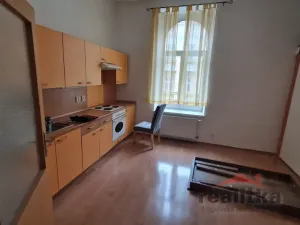 Pronájem bytu 1+kk, Opava - Předměstí, Olomoucká, 37 m2