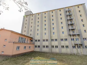 Prodej obchodního prostoru, Želetice, 3355 m2