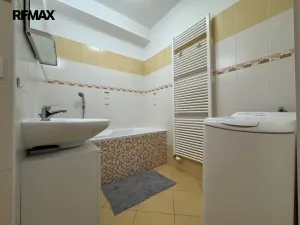 Prodej bytu 2+kk, Olomouc - Nové Sady, Družební, 50 m2