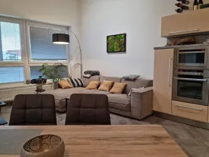 Pronájem bytu 3+kk, Hradec Králové - Nový Hradec Králové, Rybova, 68 m2