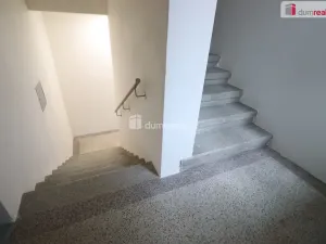 Pronájem bytu 1+1, Dalovice, Májová, 28 m2
