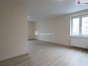 Pronájem bytu 2+kk, Dalovice, Májová, 51 m2