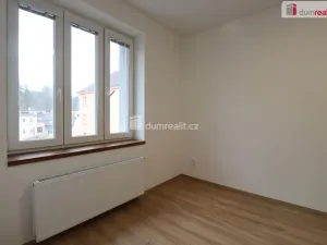 Pronájem bytu 1+1, Dalovice, Májová, 28 m2