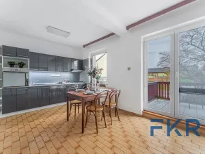 Prodej rodinného domu, Mlečice, 234 m2