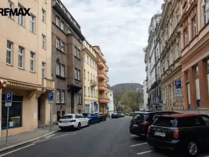 Prodej bytu 2+kk, Karlovy Vary, Bulharská, 44 m2