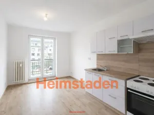Pronájem bytu 1+kk, Havířov - Město, Hlavní třída, 20 m2