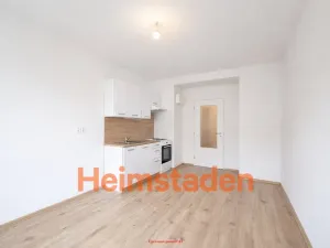 Pronájem bytu 1+kk, Havířov - Město, Hlavní třída, 20 m2