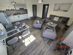 Prodej apartmánu, Trutnov, Polská, 715 m2