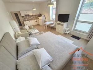 Prodej apartmánu, Trutnov, Polská, 715 m2