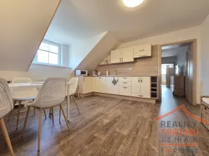Prodej apartmánu, Trutnov, Polská, 715 m2