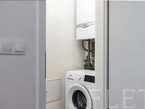 Pronájem bytu 1+kk, Praha - Michle, Nuselská, 43 m2