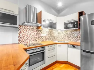 Pronájem bytu 2+kk, Praha - Vinohrady, Korunní, 48 m2