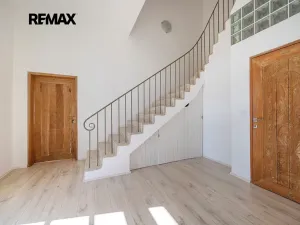 Prodej bytu 1+kk, Vráž, Nad Loděnicí, 28 m2