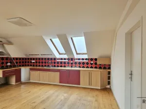 Pronájem bytu 2+1, Třebotov, Hlavní, 80 m2