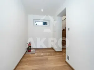 Prodej bytu 4+kk, Praha - Klánovice, Holekova, 158 m2