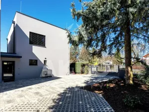 Prodej bytu 4+kk, Praha - Klánovice, Holekova, 158 m2