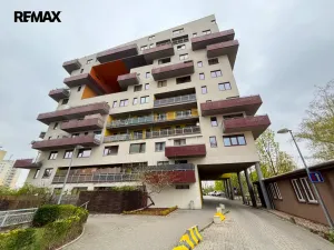 Pronájem bytu 1+kk, Praha - Záběhlice, Na Slatince, 39 m2