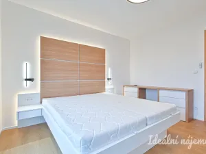 Pronájem bytu 3+kk, Brno, třída Generála Píky, 91 m2