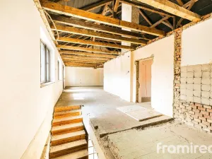 Prodej rodinného domu, Lovčičky, 200 m2