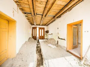 Prodej vícegeneračního domu, Lovčičky, 200 m2