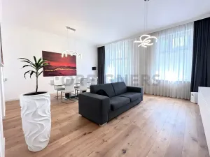 Pronájem bytu 2+1, Praha - Smíchov, Dienzenhoferovy sady, 84 m2