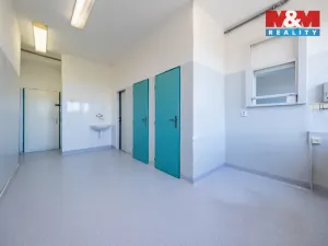 Pronájem obchodního prostoru, Praha - Petrovice, Ohmova, 193 m2