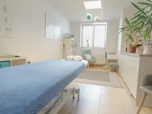 Pronájem obchodního prostoru, Tišnov, nám. Komenského, 26 m2