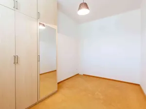 Pronájem bytu 2+kk, Praha - Holešovice, Osadní, 53 m2