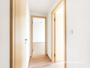 Pronájem bytu 2+kk, Praha - Smíchov, Nádražní, 64 m2