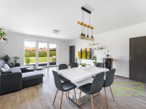 Prodej rodinného domu, Krakovany, 115 m2