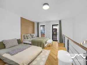 Pronájem bytu 2+kk, Praha - Karlín, Pernerova, 42 m2