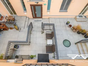 Pronájem bytu 2+kk, Praha - Karlín, Pernerova, 42 m2