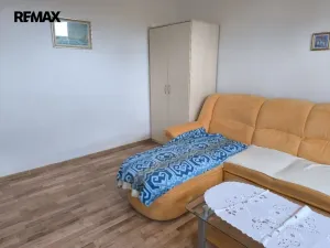 Pronájem bytu 1+1, Karlovy Vary, Plzeňská, 42 m2