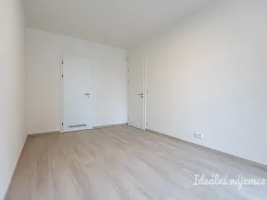 Pronájem bytu 2+kk, Praha - Vysočany, Poděbradská, 55 m2