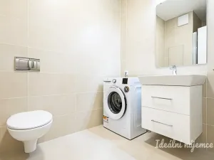 Pronájem bytu 2+kk, Praha - Vysočany, Poděbradská, 50 m2