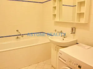 Pronájem bytu 2+kk, Praha - Košíře, Naskové, 65 m2