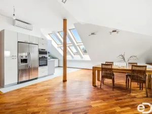 Prodej rodinného domu, Dolní Beřkovice - Vliněves, 400 m2