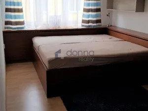 Pronájem bytu 3+kk, Praha, Konšelská, 62 m2