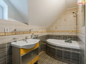 Prodej rodinného domu, Stanovice, 200 m2