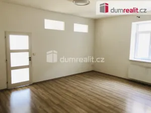 Pronájem bytu 2+kk, Frenštát pod Radhoštěm, nám. Míru, 66 m2