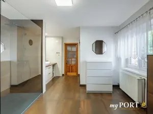 Prodej vícegeneračního domu, Chyše, Žižkovo náměstí, 322 m2