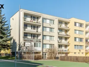 Prodej bytu 3+1, Jesenice, V Lázních, 72 m2